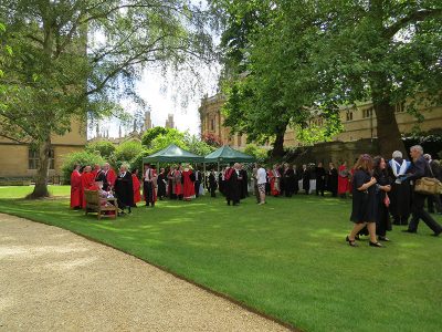 A summer drinks reception in the Fellows Garden