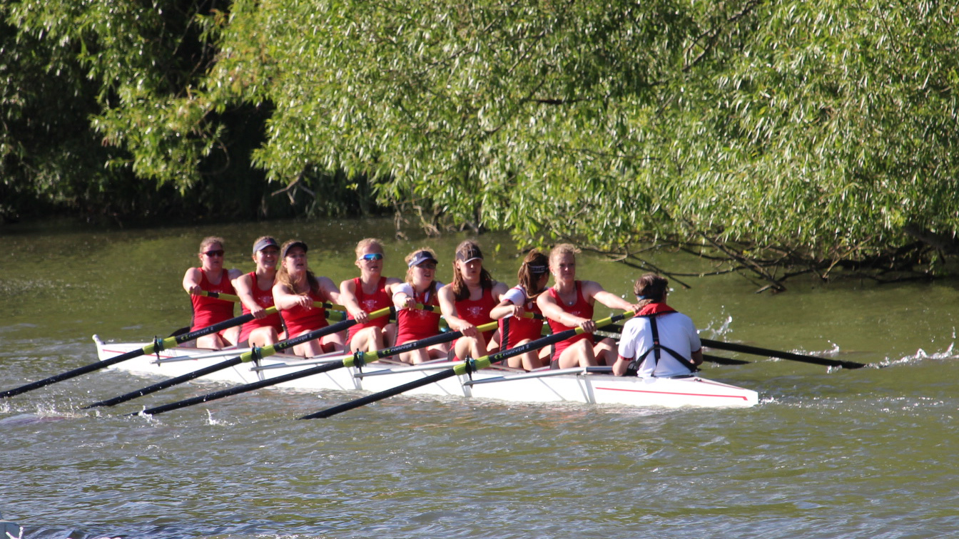 Women's Boat racing in Summer Eights