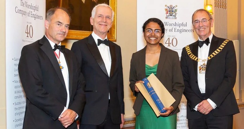 L to R: Warren East - former CEO of Rolls-Royce (who presented the Award), Giles Keating - Chair of Tech4All (Award co-sponsor), Gayatri Sundar Rajan, Raymond Joyce - Master of the Worshipful Company of Engineers (Award co-sponsor)